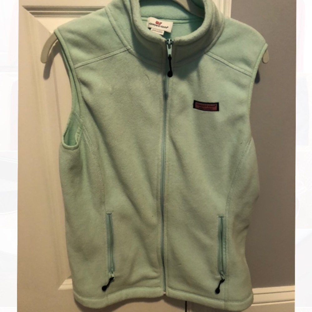 vineyard vines vest